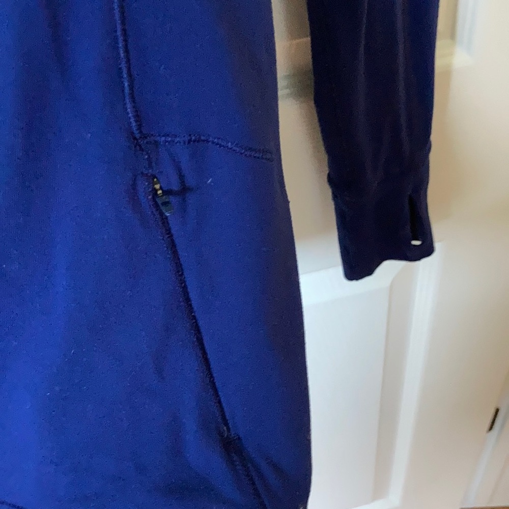 Royal Blue Lululemon athletic wear - Picture 3 of 7